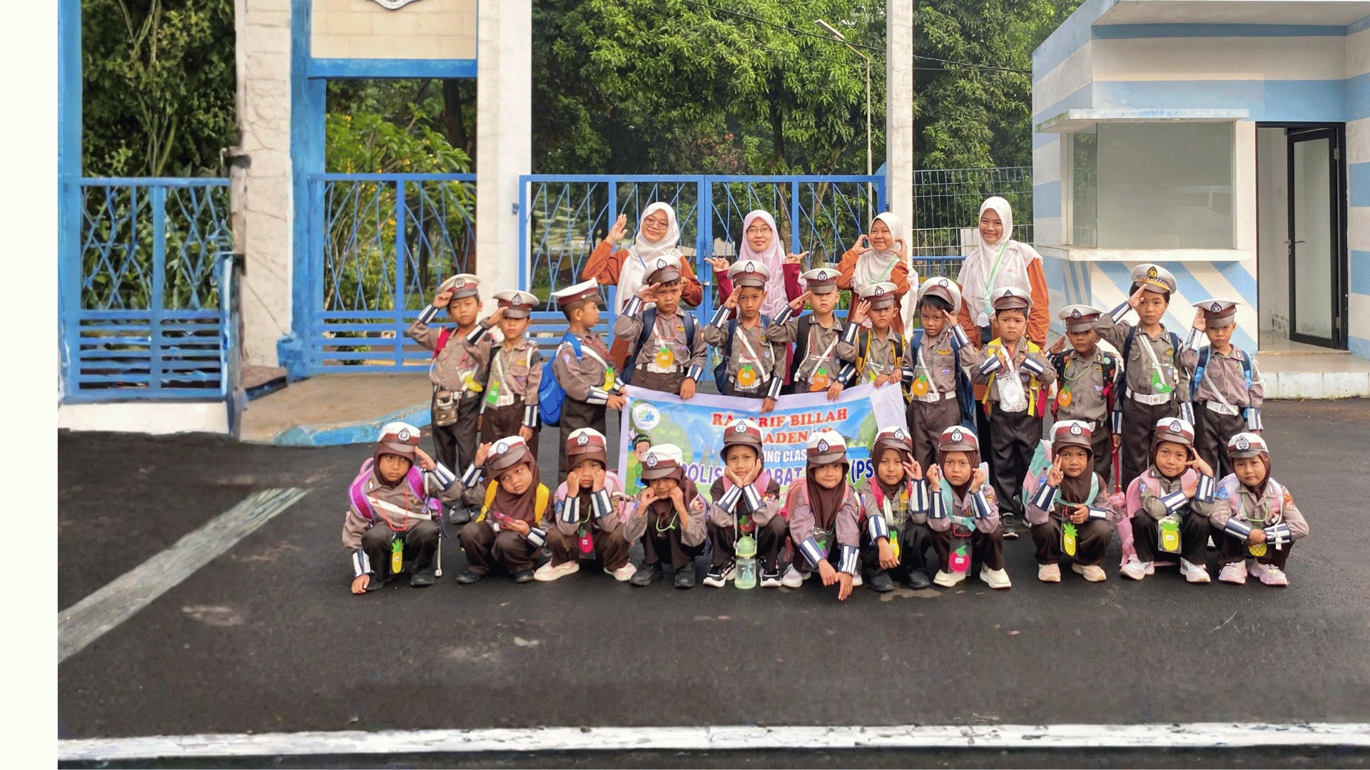 Siswa RA Arif Billah Karadenan belajar dengan semangat